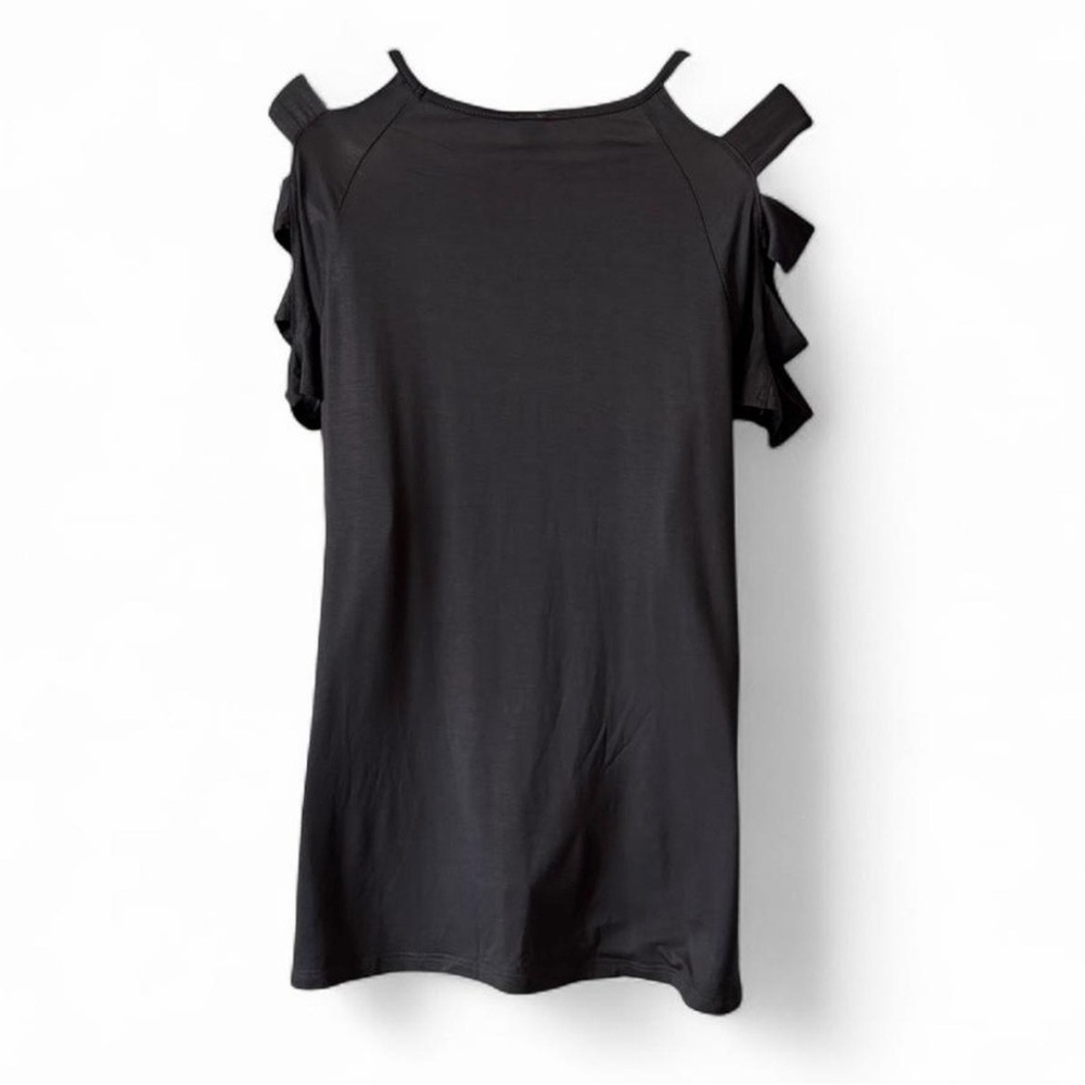Caged Cold Shoulder Tee - Picture 11 of 15